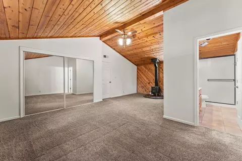 Bedroom - 1355 Jackson Gate Rd, Jackson, CA 95642 photo 2 of 6