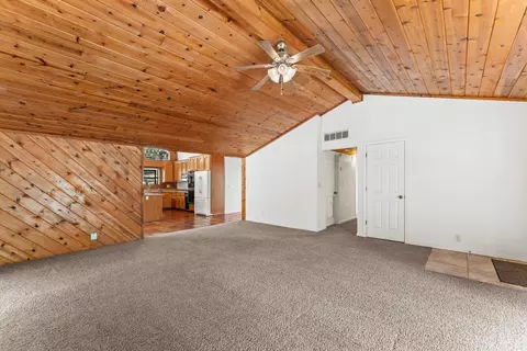 Living - 1355 Jackson Gate Rd, Jackson, CA 95642 photo 2 of 7