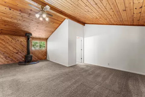 Living - 1355 Jackson Gate Rd, Jackson, CA 95642 photo 5 of 7