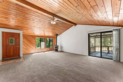 Living - 1355 Jackson Gate Rd, Jackson, CA 95642 photo 4 of 7