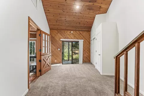 Entry Way - 1355 Jackson Gate Rd, Jackson, CA 95642 photo 2 of 3