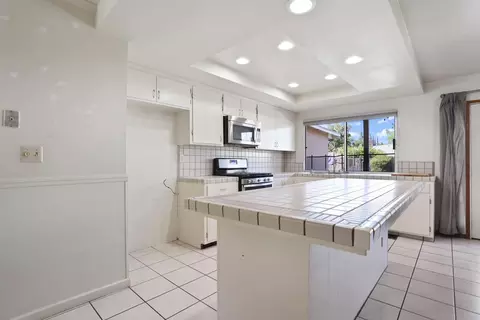 Kitchen - 1544 Switzer Ct, Modesto, CA 95350 photo 1 of 2