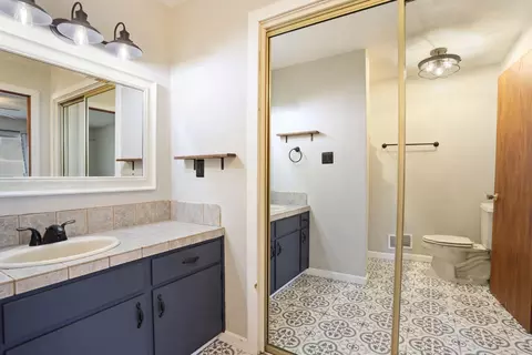 Bath - 1544 Switzer Ct, Modesto, CA 95350 photo 4 of 4