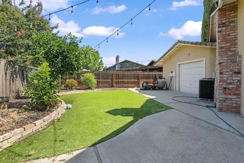 Exterior - 1544 Switzer Ct, Modesto, CA 95350 photo 6 of 12