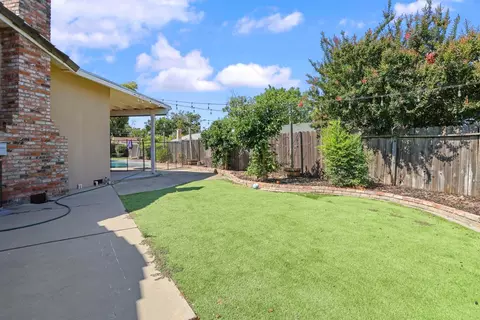 Exterior - 1544 Switzer Ct, Modesto, CA 95350 photo 8 of 12