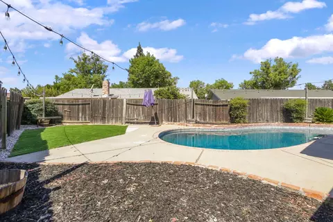 Exterior - 1544 Switzer Ct, Modesto, CA 95350 photo 10 of 12