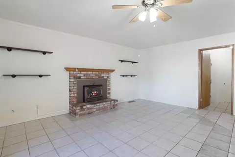 Living - 1544 Switzer Ct, Modesto, CA 95350 photo 4 of 7
