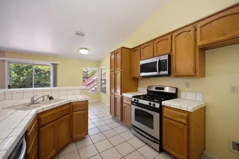 Kitchen - 4431 Shandwick Dr, Antelope, CA 95843 photo 3 of 4