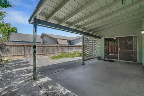 Exterior - 603 S Wilma Ave, Ripon, CA 95366 photo 6 of 9