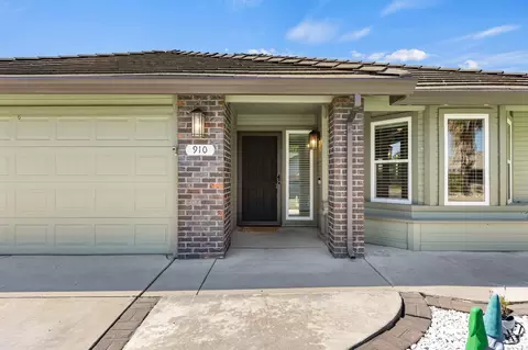 910 Cedar Canyon Cir, Galt, CA 95632 photo 4