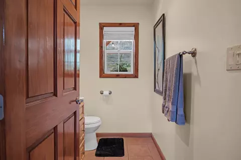 Bath - 1381 Muleshoe Pass, Placerville, CA 95667 photo 5 of 8