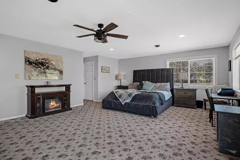 Bedroom - 1381 Muleshoe Pass, Placerville, CA 95667 photo 2 of 9