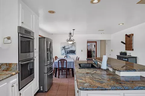 Kitchen - 1381 Muleshoe Pass, Placerville, CA 95667 photo 3 of 7