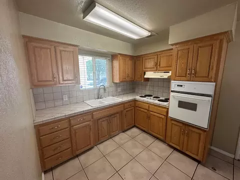 2017 Muncy Dr, Modesto, CA 95350 photo 10
