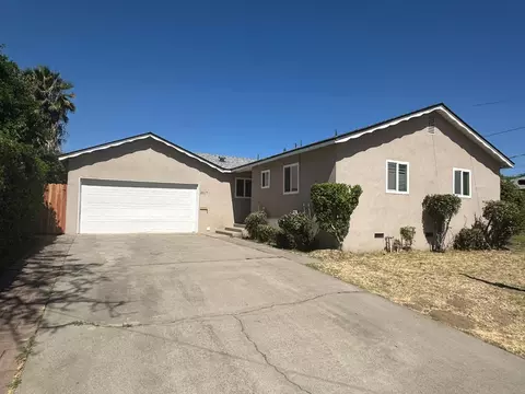 2017 Muncy Dr, Modesto, CA 95350 photo 1