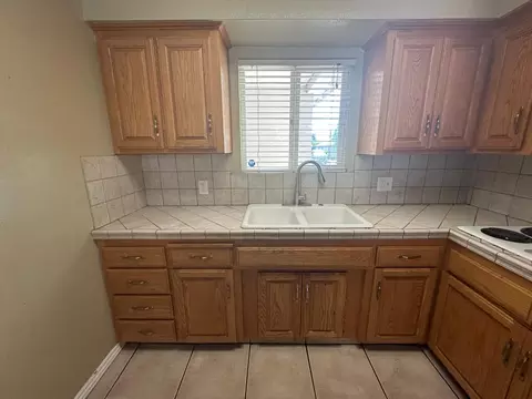 2017 Muncy Dr, Modesto, CA 95350 photo 11