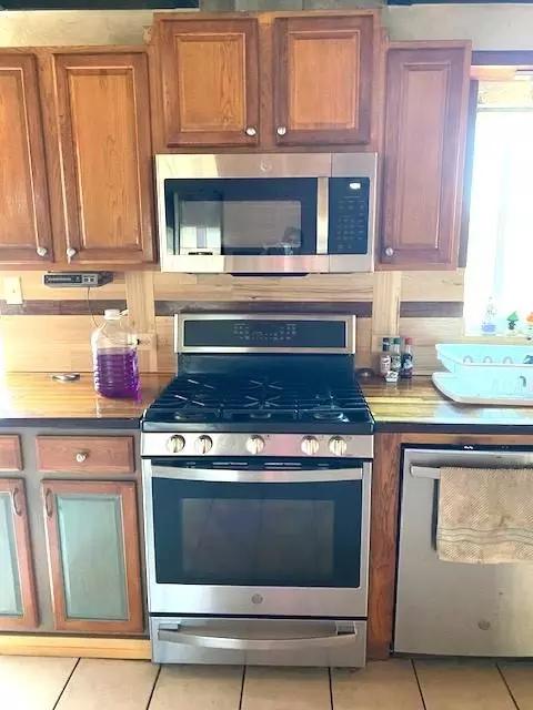 1606 Paradise Rd, Modesto, CA 95358 photo 6