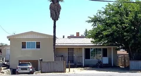 1606 Paradise Rd, Modesto, CA 95358 photo 2