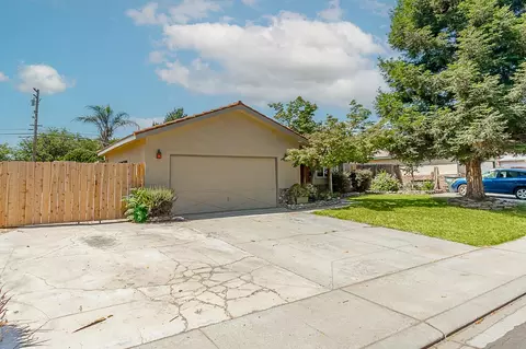 Exterior - 2300 Morningside Dr, Modesto, CA 95355 photo 2 of 9