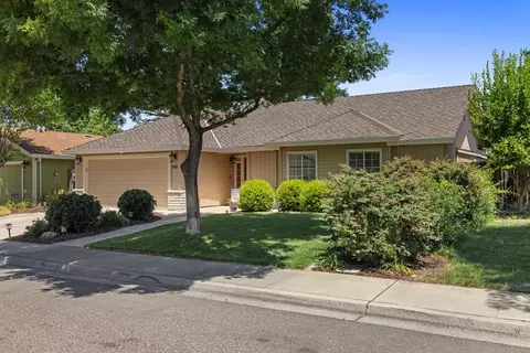 945 Berea Dr, Turlock, CA 95382 photo 2