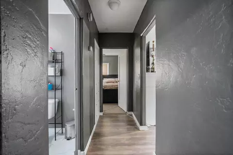 Entry Way - 1302 Pelton Ave, Modesto, CA 95351 photo 2 of 3