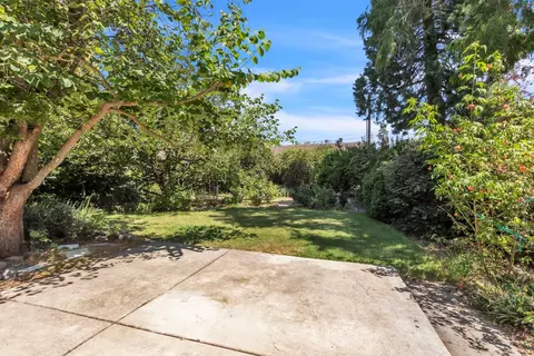 Exterior - 5849 Topp Ct, Carmichael, CA 95608 photo 5 of 5