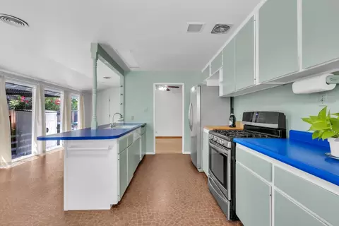Kitchen - 5849 Topp Ct, Carmichael, CA 95608 photo 2 of 2