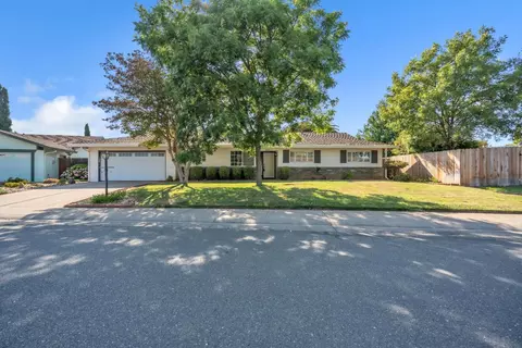 9660 La Nuez Dr, Elk Grove, CA 95624