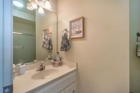 Bath - 1715 Widmer Ln, Manteca, CA 95336 photo 2 of 3