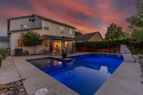 Exterior - 1715 Widmer Ln, Manteca, CA 95336 photo 3 of 7