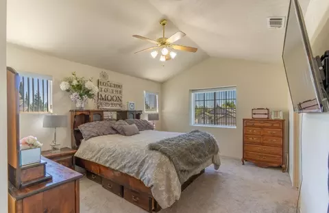 Bedroom - 1715 Widmer Ln, Manteca, CA 95336 photo 3 of 7