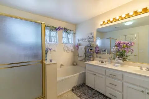 Bath - 1715 Widmer Ln, Manteca, CA 95336 photo 1 of 3