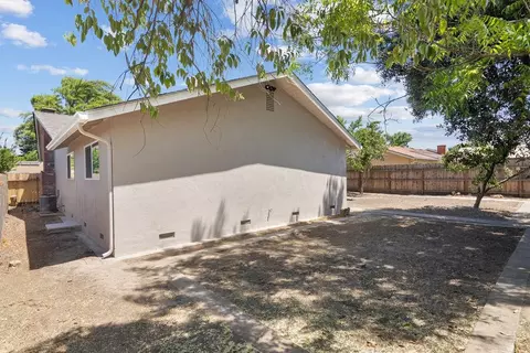 1709 Springwood Dr, Modesto, CA 95350 photo 27