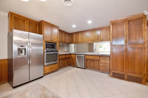 Kitchen - 5905 Marlin Cir, Carmichael, CA 95608 photo 1 of 4