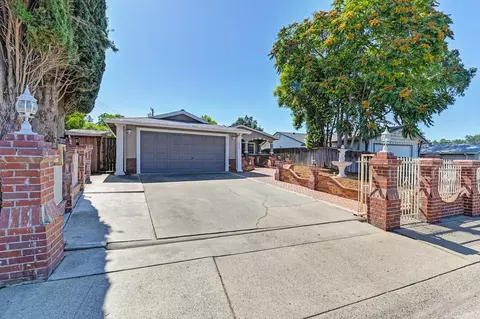 Exterior - 5905 Marlin Cir, Carmichael, CA 95608 photo 1 of 6