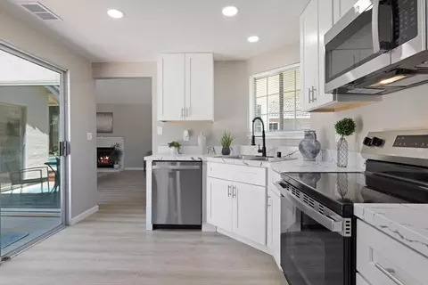 Kitchen - 3430 Crowley Ct, Tracy, CA 95376 photo 3 of 3