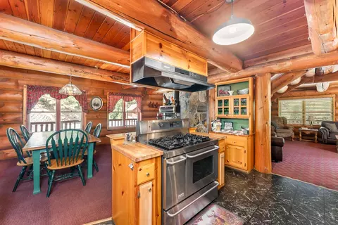 Kitchen - 4853 Starkes Grade Rd, Placerville, CA 95667 photo 2 of 5