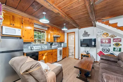 Kitchen - 4853 Starkes Grade Rd, Placerville, CA 95667 photo 4 of 5