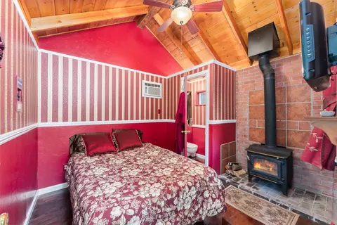 Bedroom - 4853 Starkes Grade Rd, Placerville, CA 95667 photo 6 of 6