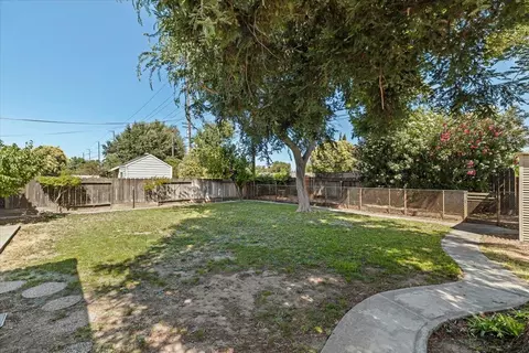 936 Badgley Dr, Modesto, CA 95350 photo 28