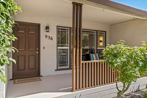 936 Badgley Dr, Modesto, CA 95350 photo 2