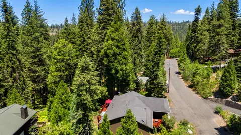 27040 Summerhill Dr, Pinecrest, CA 95364 photo 3