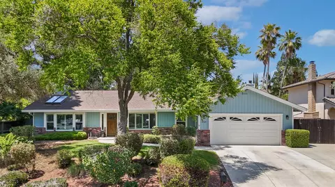 101 Canyon Rim Dr, Folsom, CA 95630