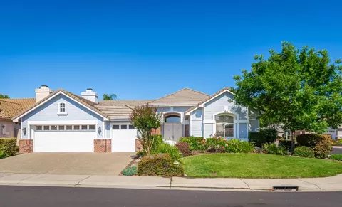300 Roundhill Ct, Roseville, CA 95747