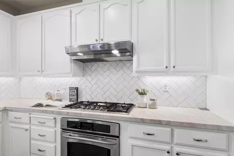 Kitchen - 1846 Bankston Dr, Tracy, CA 95304 photo 5 of 6