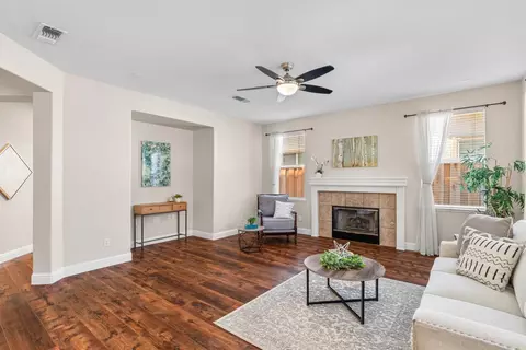 Living - 1846 Bankston Dr, Tracy, CA 95304 photo 3 of 6