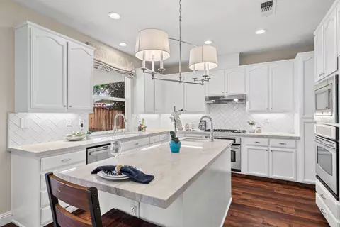 Kitchen - 1846 Bankston Dr, Tracy, CA 95304 photo 2 of 6