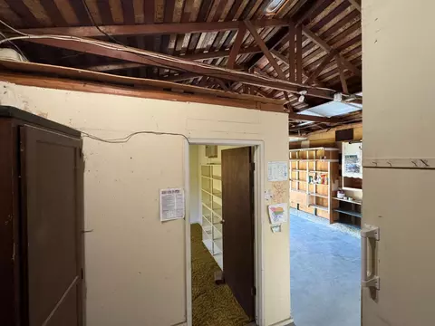 2405 Queenaire Ln, Modesto, CA 95350 photo 14