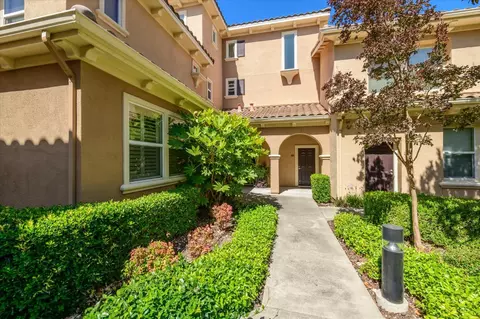 4800 Westlake Pkwy #704, Sacramento, CA 95835