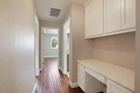 Entry Way - 1717 Edgebrook Dr, Modesto, CA 95354 photo 3 of 4